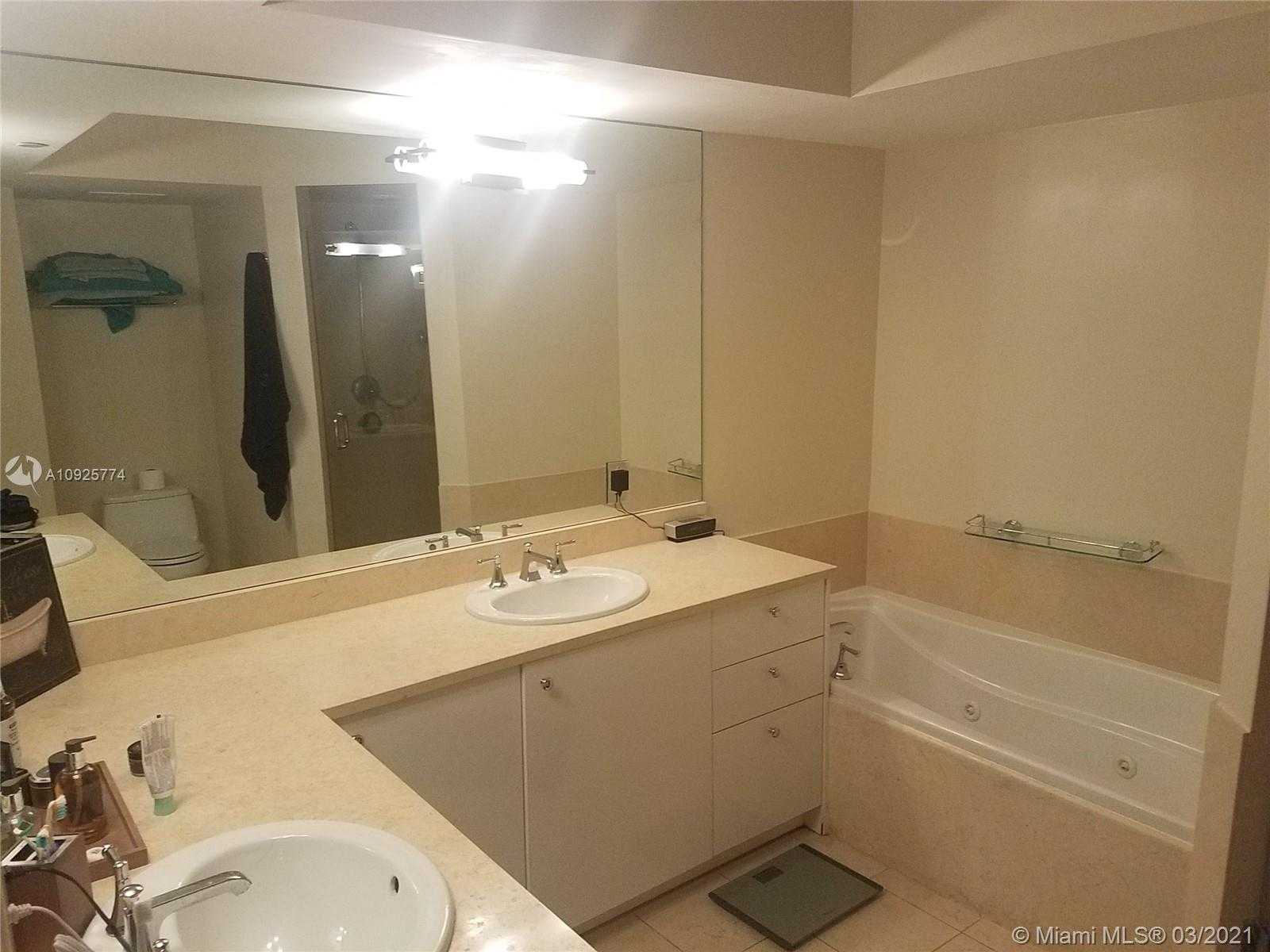 Small Image of 19900 EAST COUNTRY CLUB DR #316, Aventura Number 5