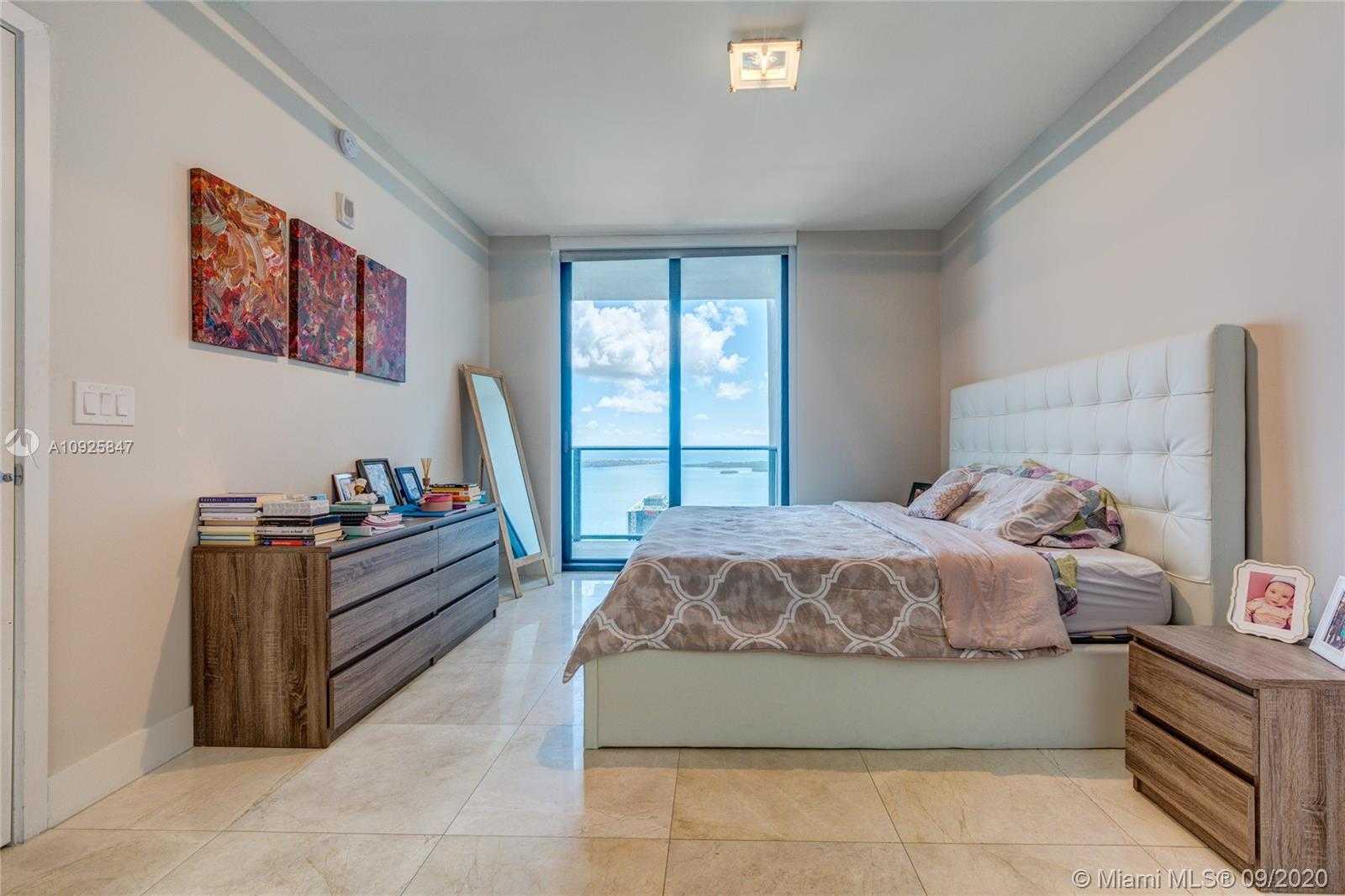 Small Image of 1010 BRICKELL AVE #4603, Miami Number 12