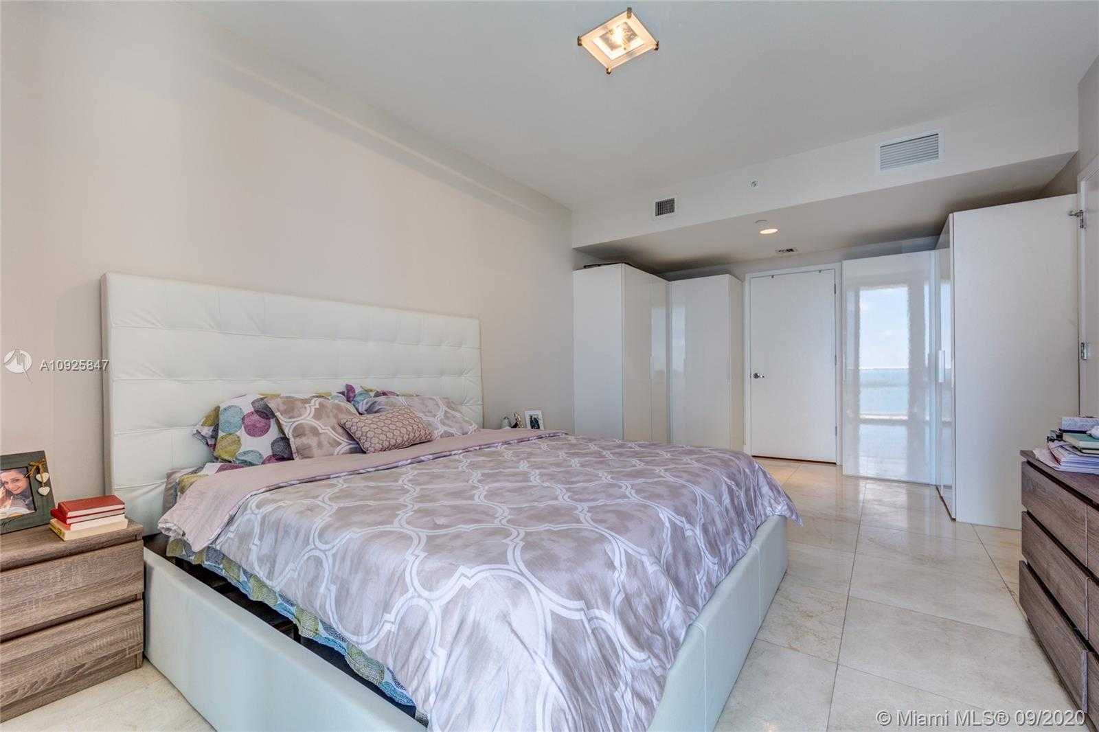 Small Image of 1010 BRICKELL AVE #4603, Miami Number 13