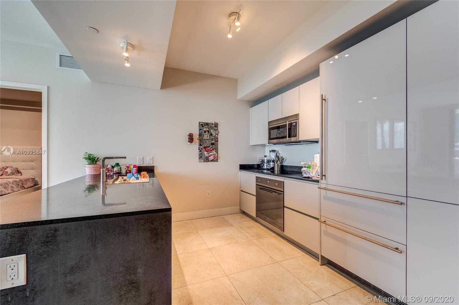 Small Image of 1010 BRICKELL AVE #4603, Miami Number 5
