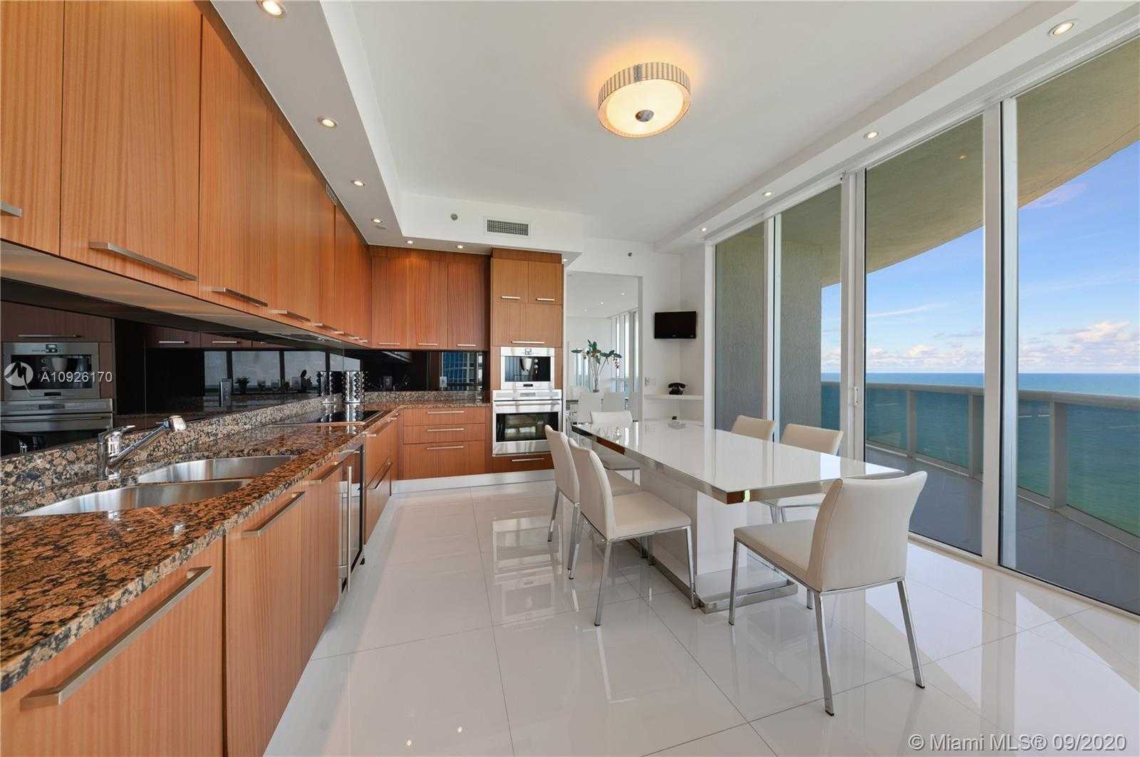 Small Image of 15901 COLLINS AVE #1401, Sunny Isles Beach Number 10
