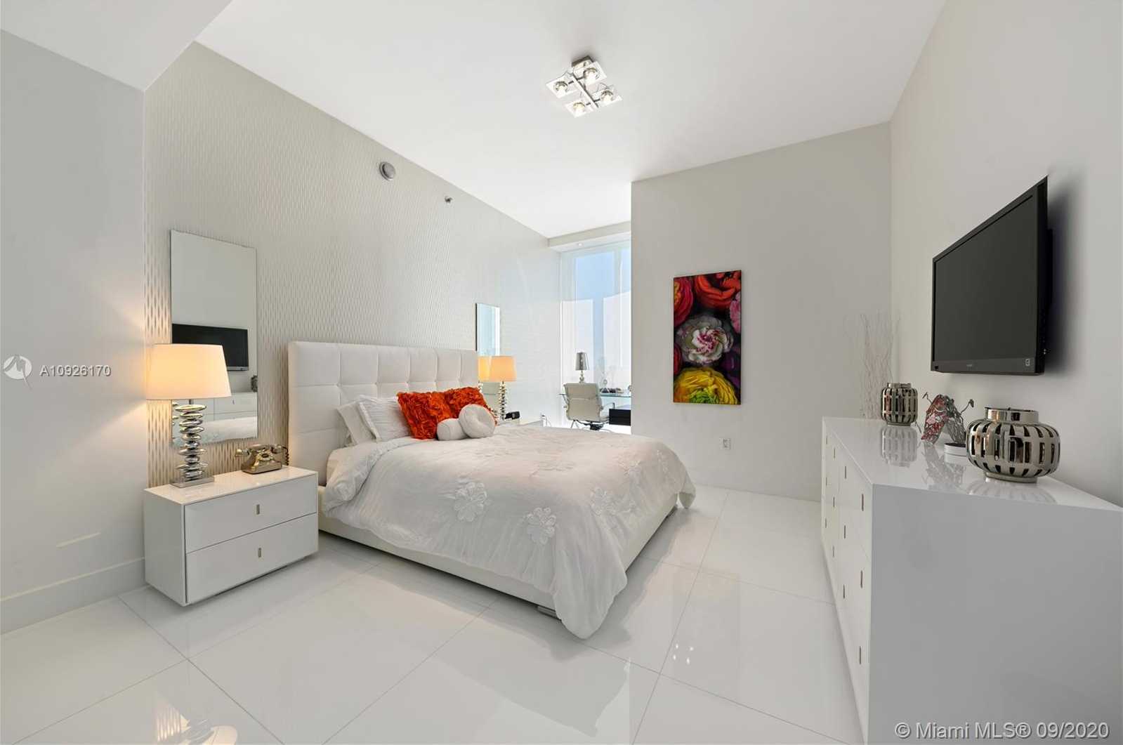 Small Image of 15901 COLLINS AVE #1401, Sunny Isles Beach Number 15