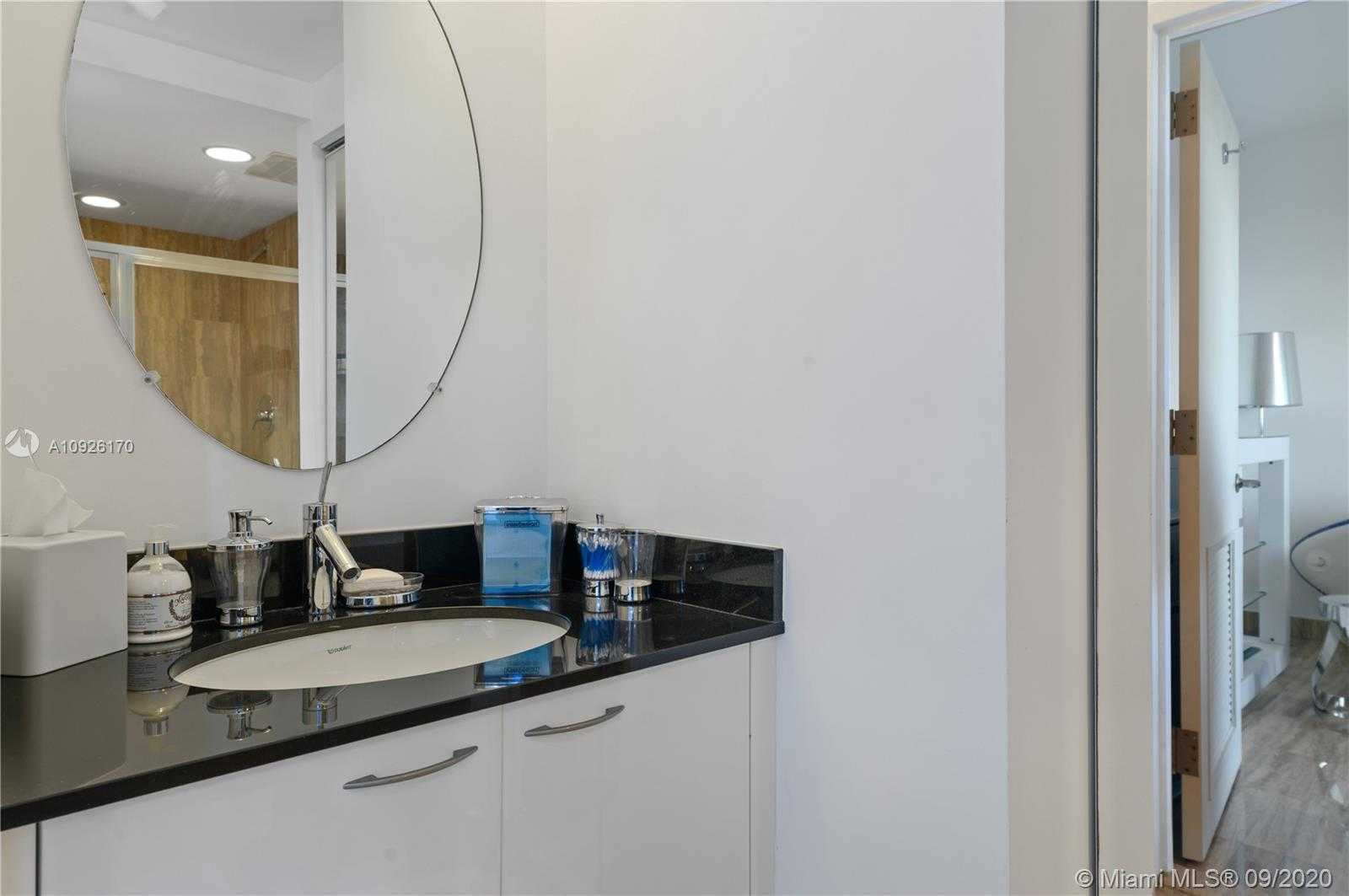 Small Image of 15901 COLLINS AVE #1401, Sunny Isles Beach Number 20