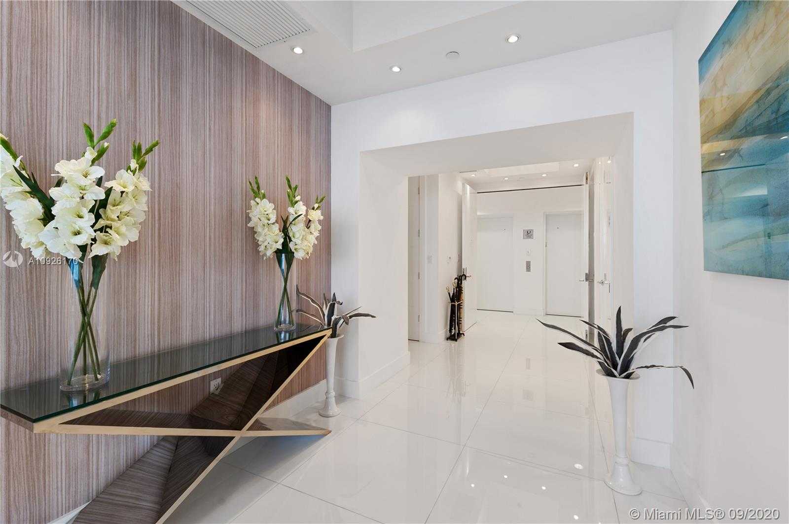 Small Image of 15901 COLLINS AVE #1401, Sunny Isles Beach Number 3