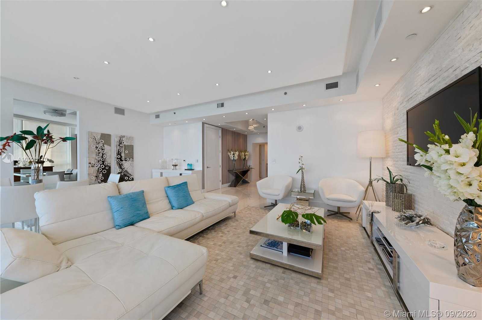 Small Image of 15901 COLLINS AVE #1401, Sunny Isles Beach Number 5