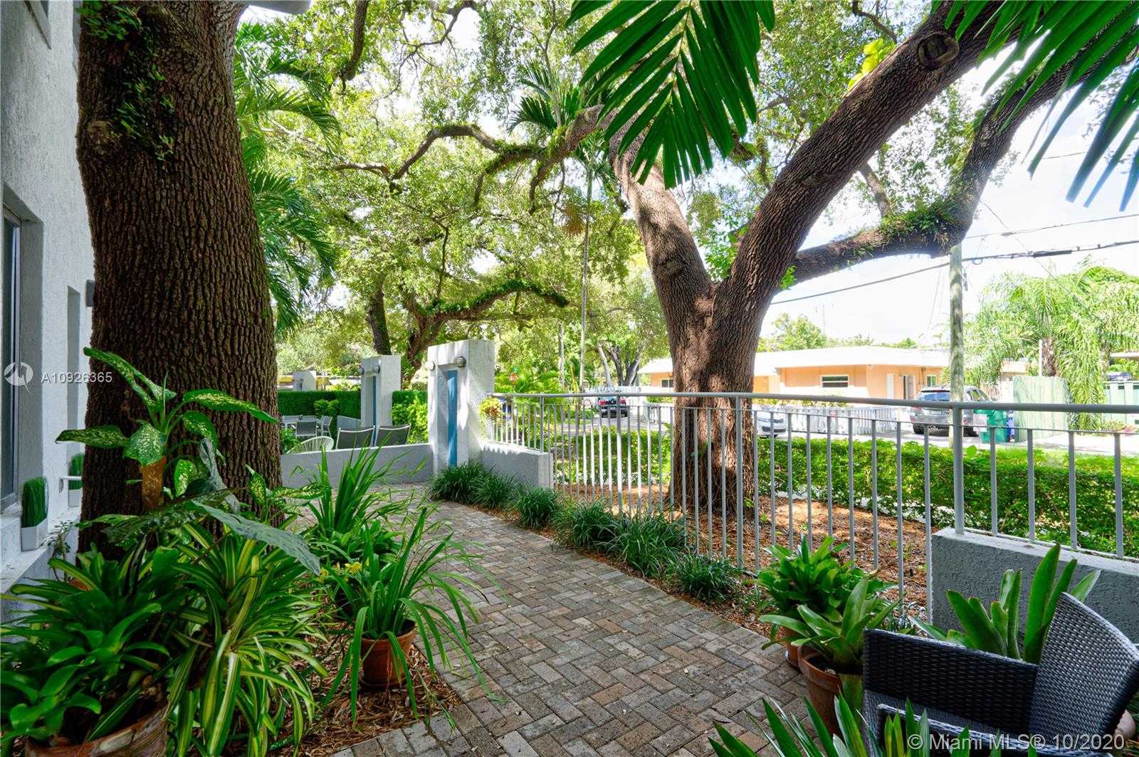 Small Image of 3172 JACKSON AVE #6, Miami Number 4