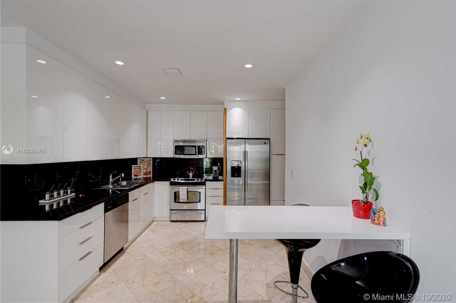Small Image of 3172 JACKSON AVE #6, Miami Number 6