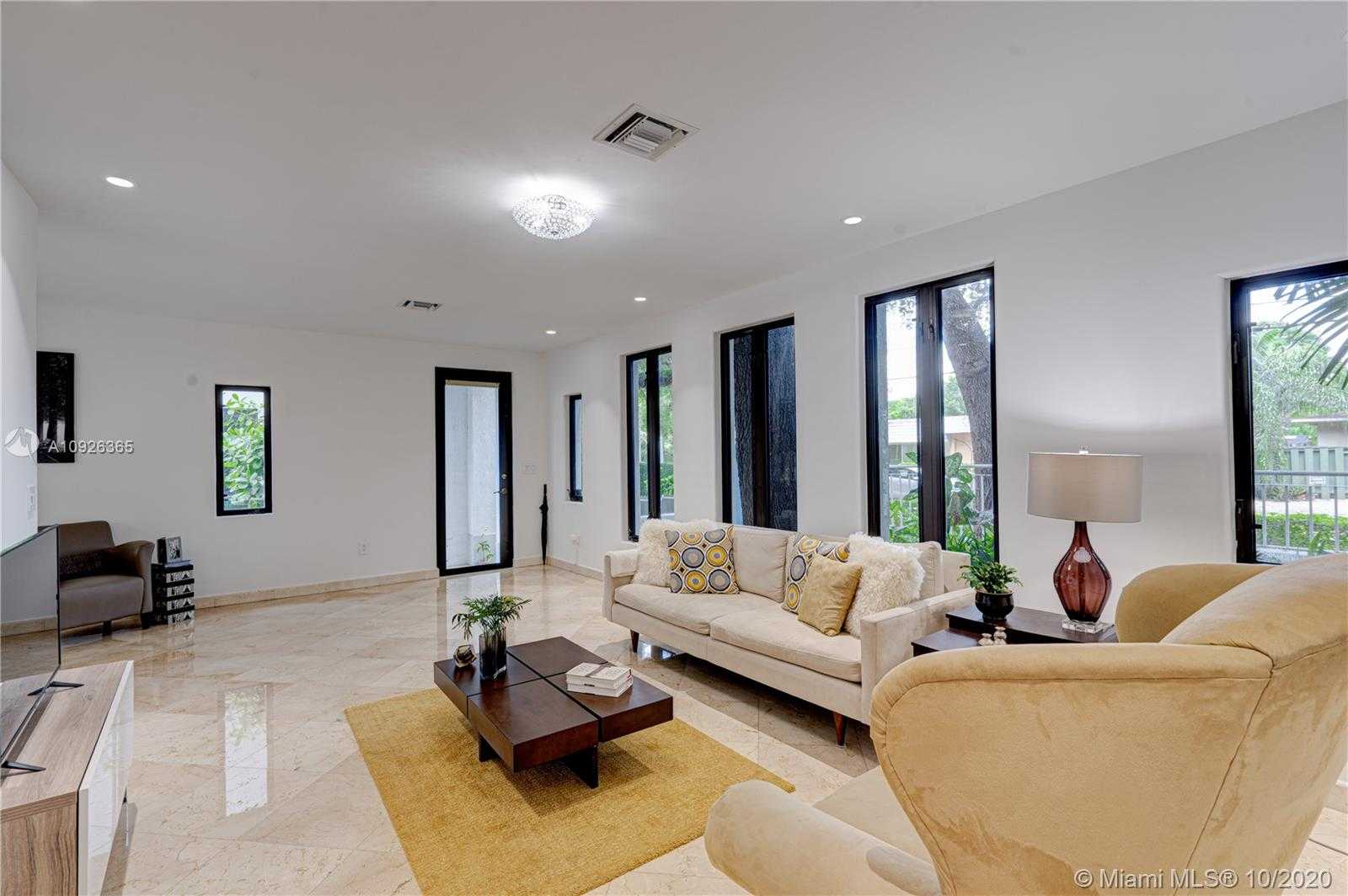 Small Image of 3172 JACKSON AVE #6, Miami Number 9