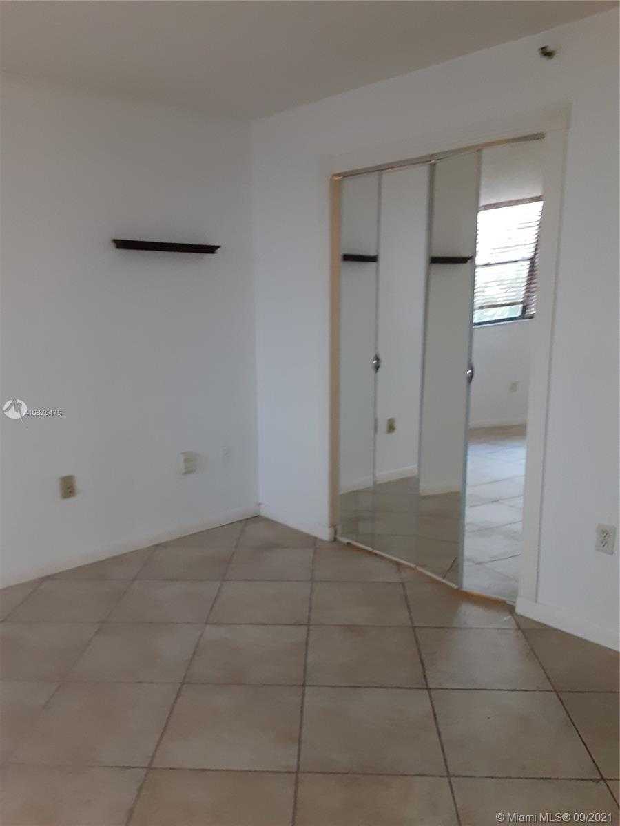 Small Image of 1621 COLLINS AVE #208, Miami Beach Number 10