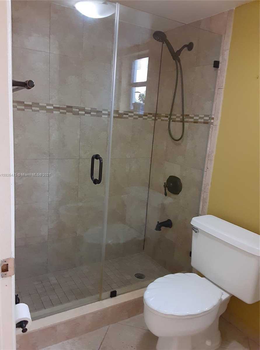 Small Image of 1621 COLLINS AVE #208, Miami Beach Number 13
