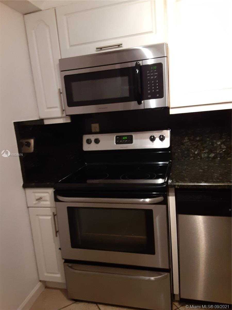 Small Image of 1621 COLLINS AVE #208, Miami Beach Number 17
