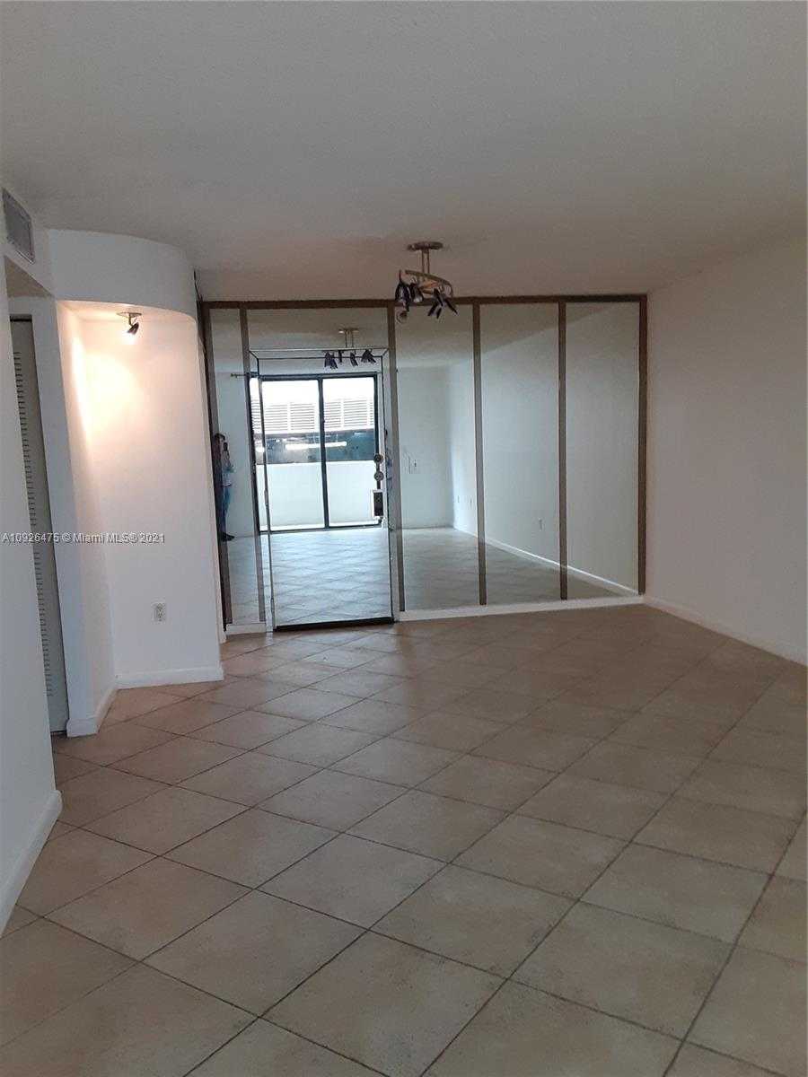 Small Image of 1621 COLLINS AVE #208, Miami Beach Number 6