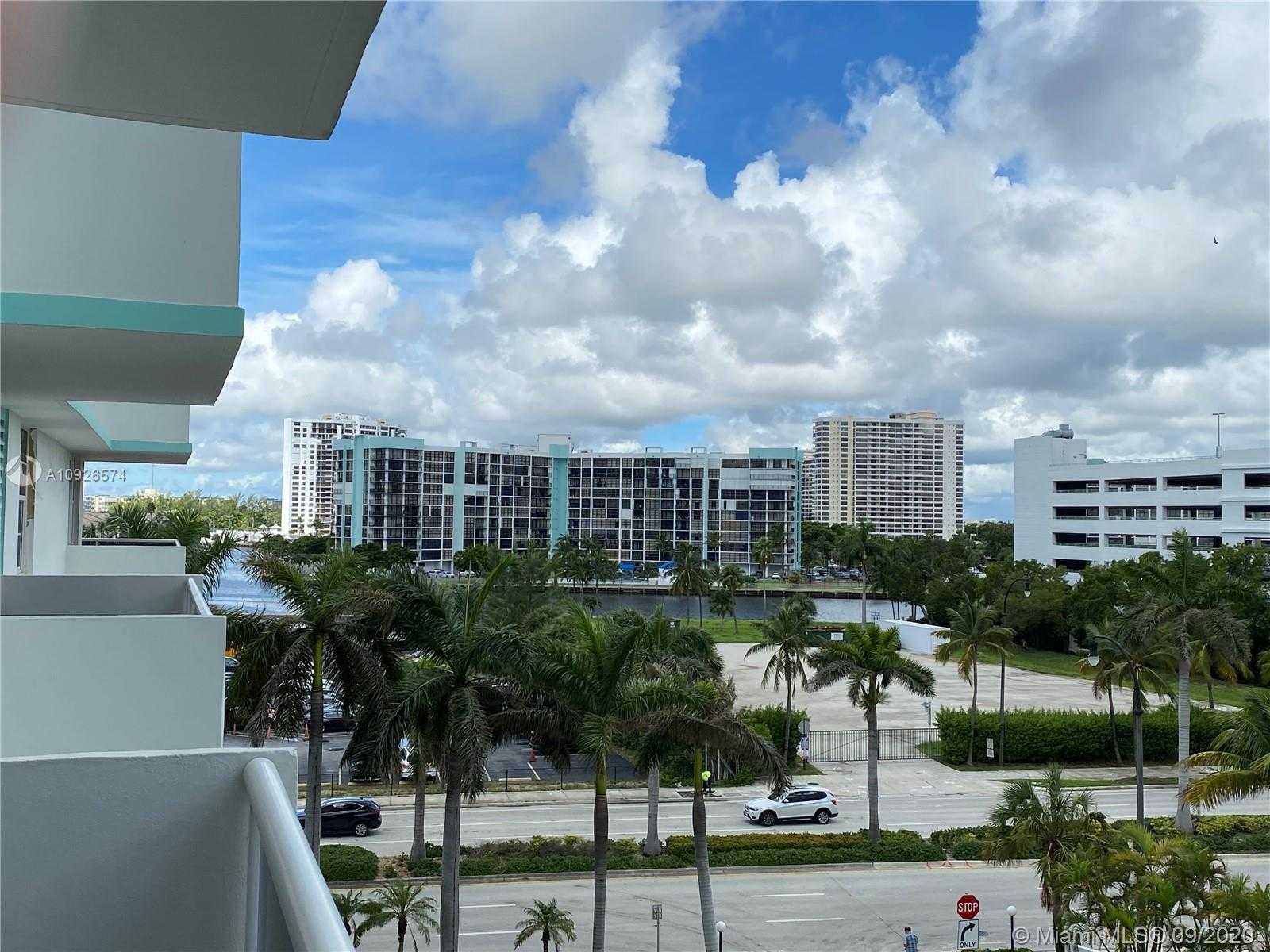 Small Image of 3725 SOUTH OCEAN DR #523, Hollywood Number 25