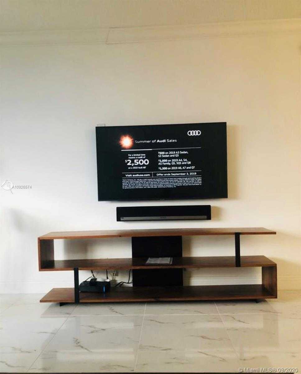 Small Image of 3725 SOUTH OCEAN DR #523, Hollywood Number 4