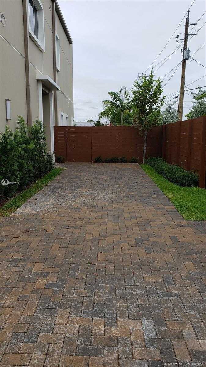 Small Image of 682 NORTH EAST 43RD ST #1, Oakland Park Number 24