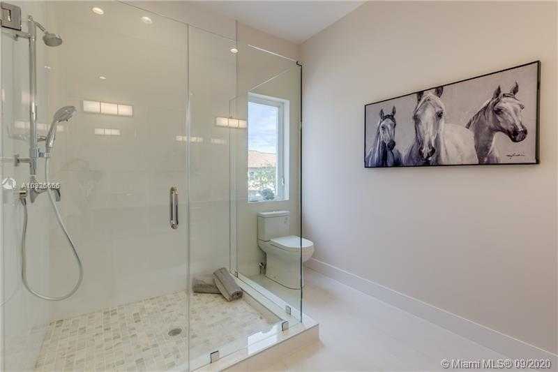 Small Image of 692 NORTH EAST 43RD ST #5, Oakland Park Number 19