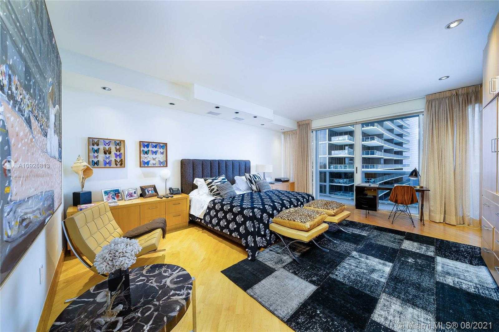 Small Image of 9601 COLLINS #902, Bal Harbour Number 14