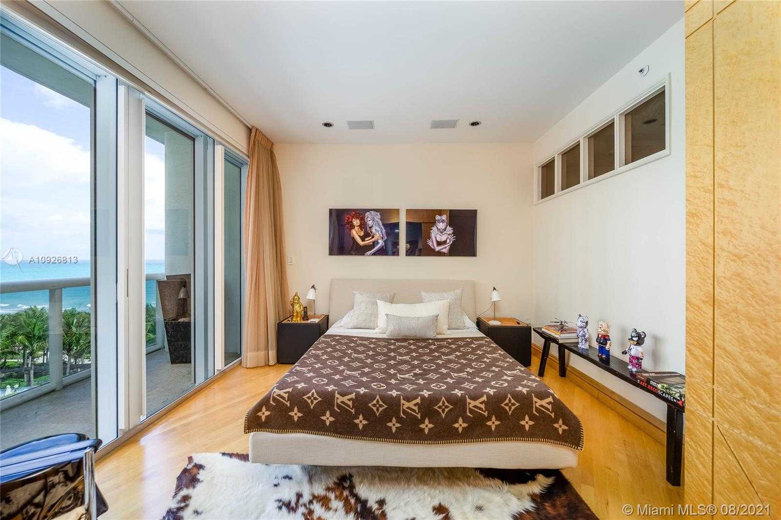 Small Image of 9601 COLLINS #902, Bal Harbour Number 20