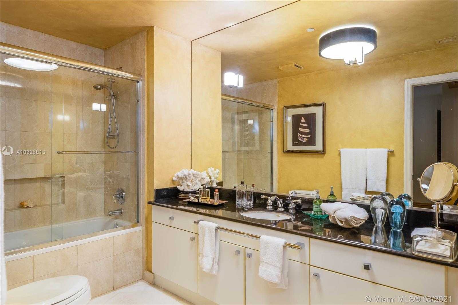 Small Image of 9601 COLLINS #902, Bal Harbour Number 22