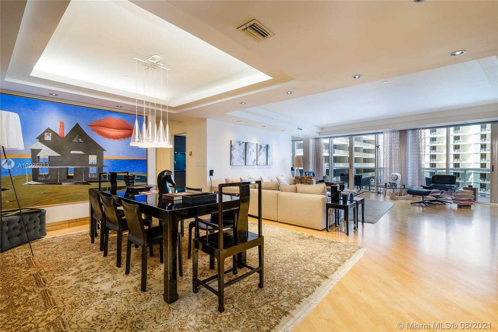 Small Image of 9601 COLLINS #902, Bal Harbour Number 7