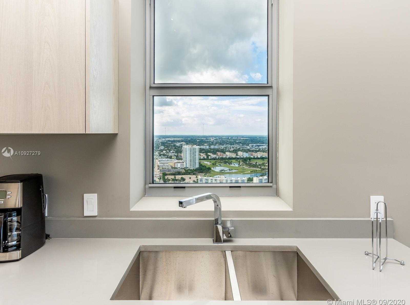 Small Image of 4010 SOUTH OCEAN DR #4102 (Lower PH), Hollywood Number 18