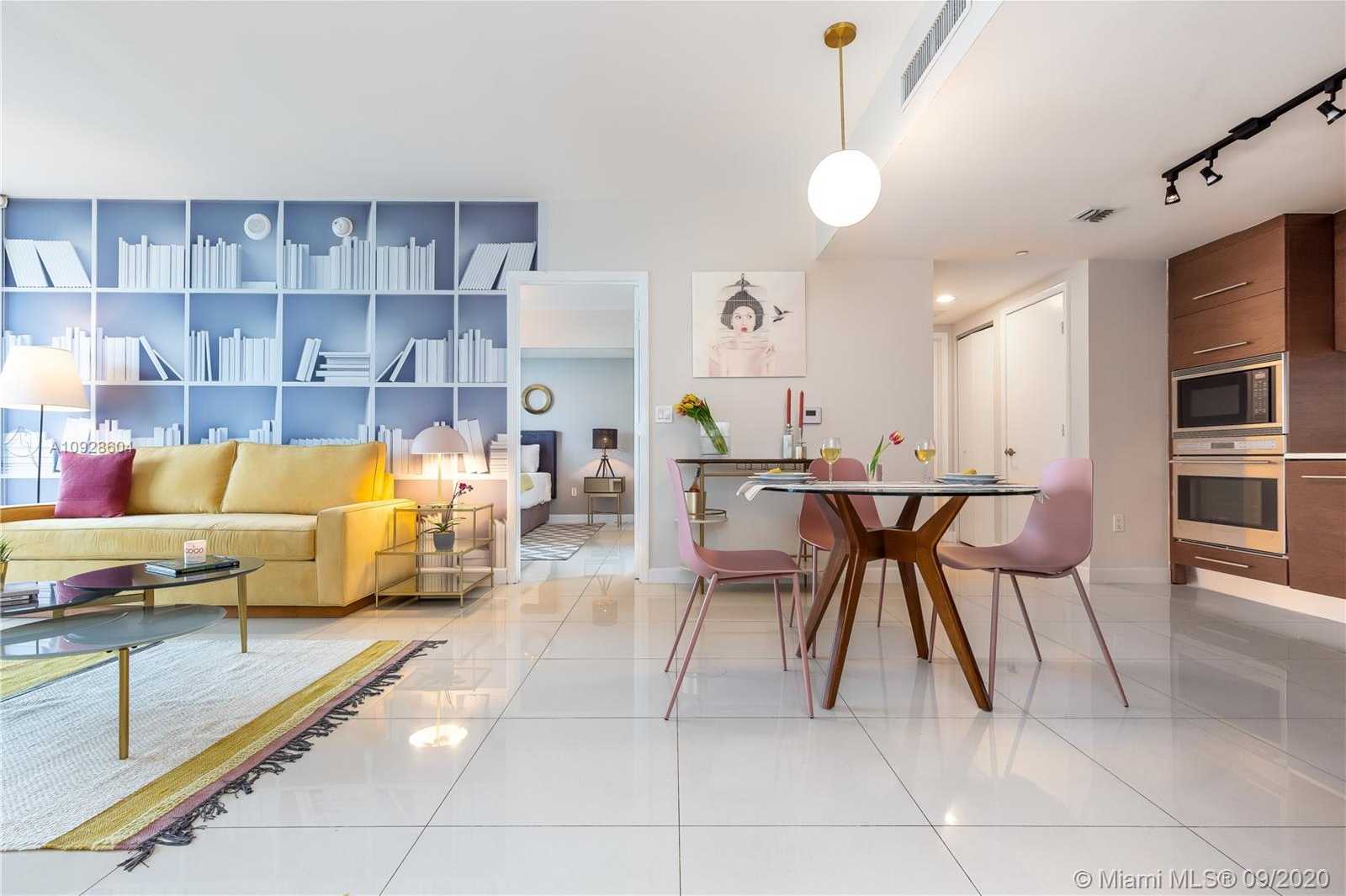 Small Image of 485 BRICKELL AVE #3401, Miami Number 11