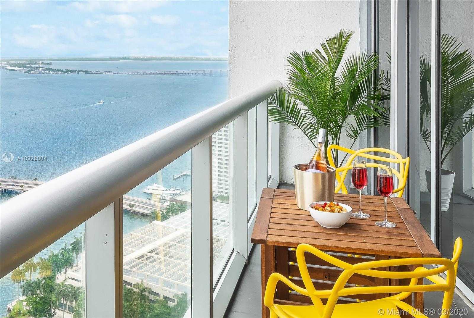 Small Image of 485 BRICKELL AVE #3401, Miami Number 2
