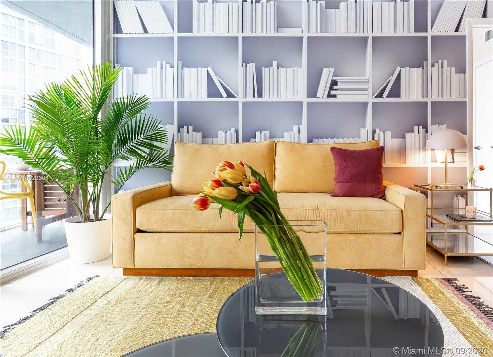 Small Image of 485 BRICKELL AVE #3401, Miami Number 5