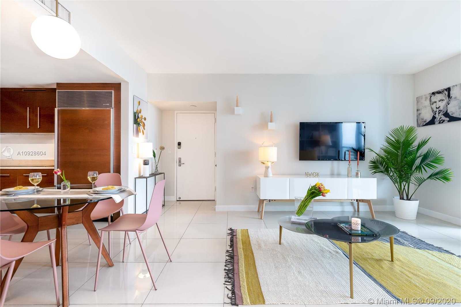 Small Image of 485 BRICKELL AVE #3401, Miami Number 7