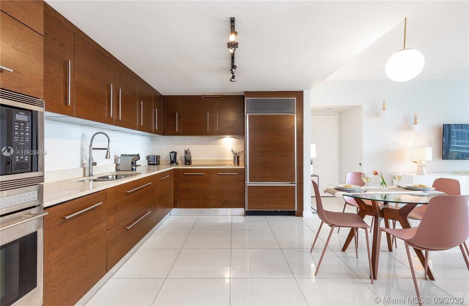 Small Image of 485 BRICKELL AVE #3401, Miami Number 8