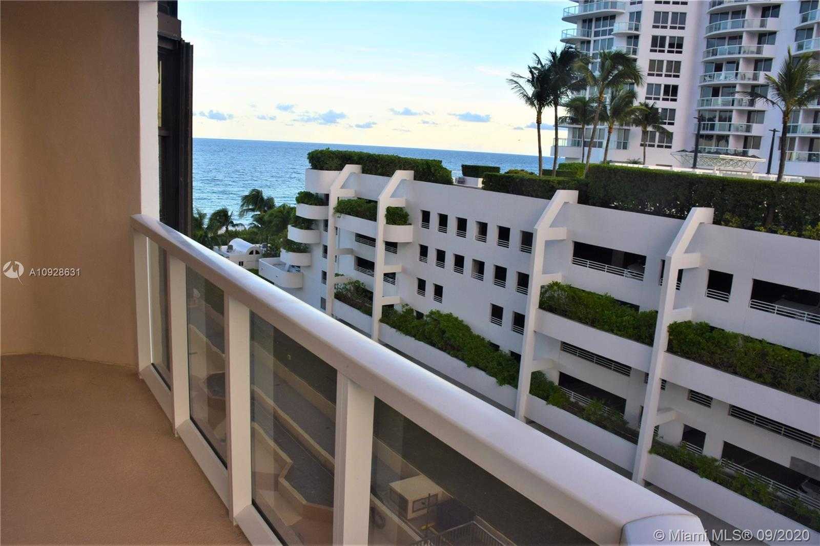 Small Image of 6423 COLLINS AVE #701, Miami Beach Number 14