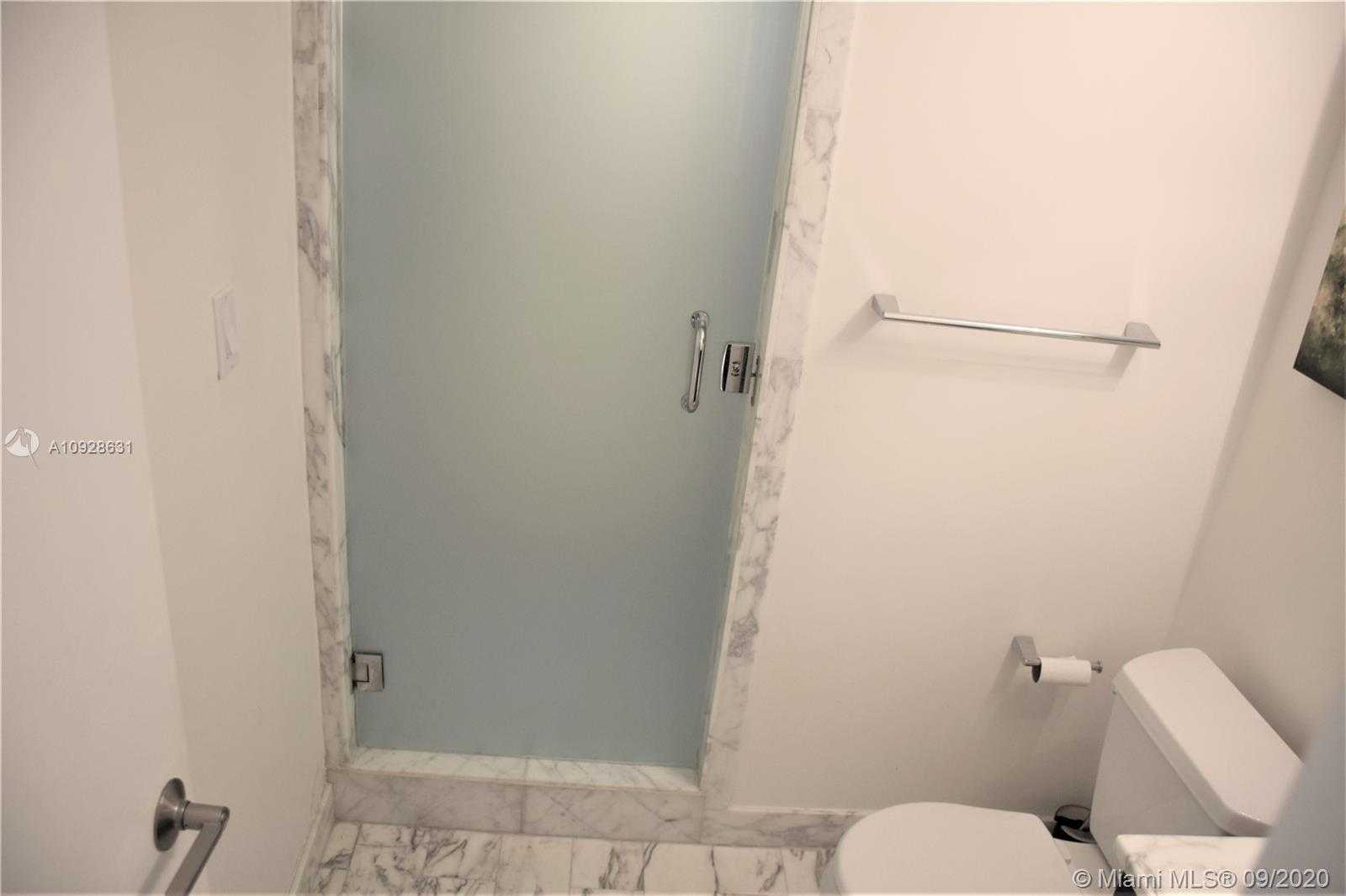 Small Image of 6423 COLLINS AVE #701, Miami Beach Number 16