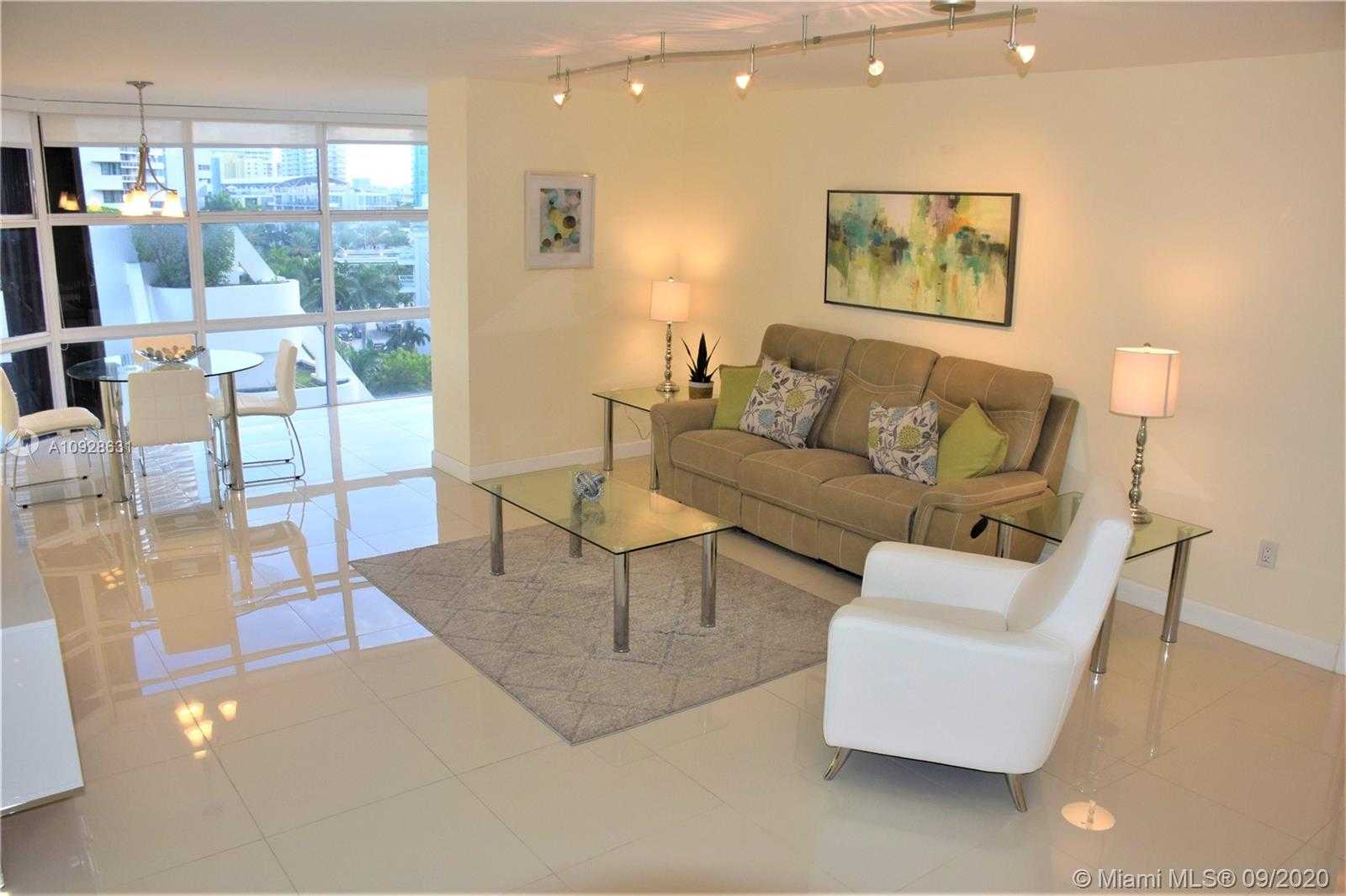 Small Image of 6423 COLLINS AVE #701, Miami Beach Number 3