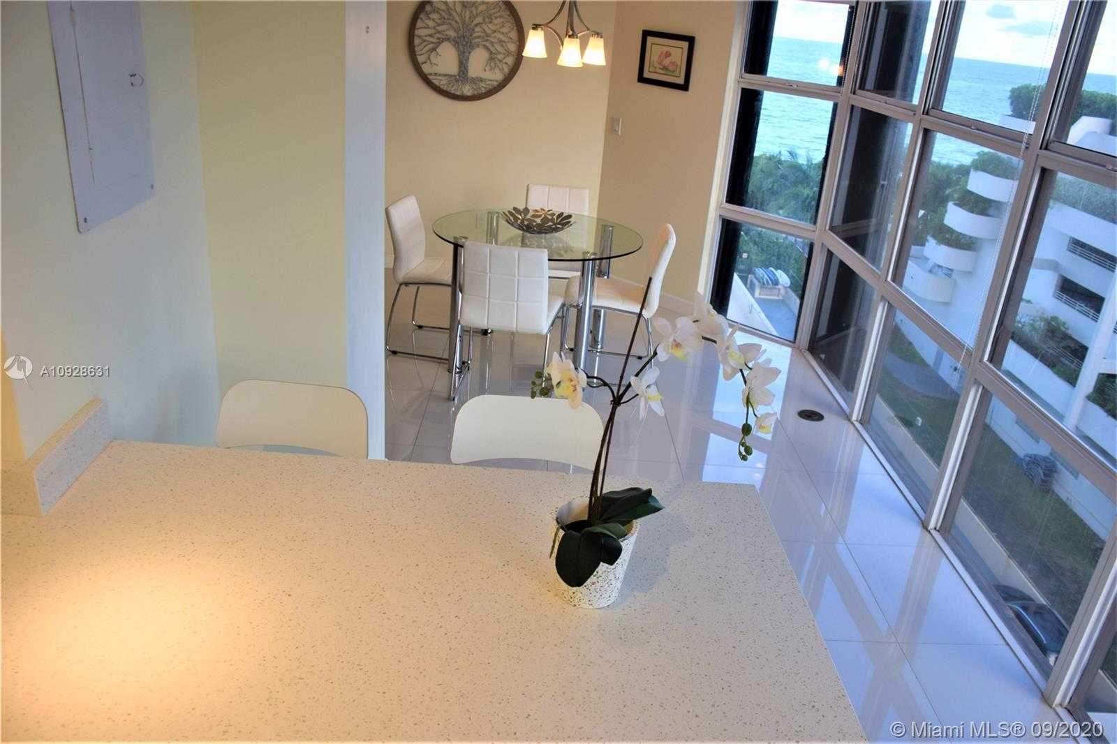 Small Image of 6423 COLLINS AVE #701, Miami Beach Number 8