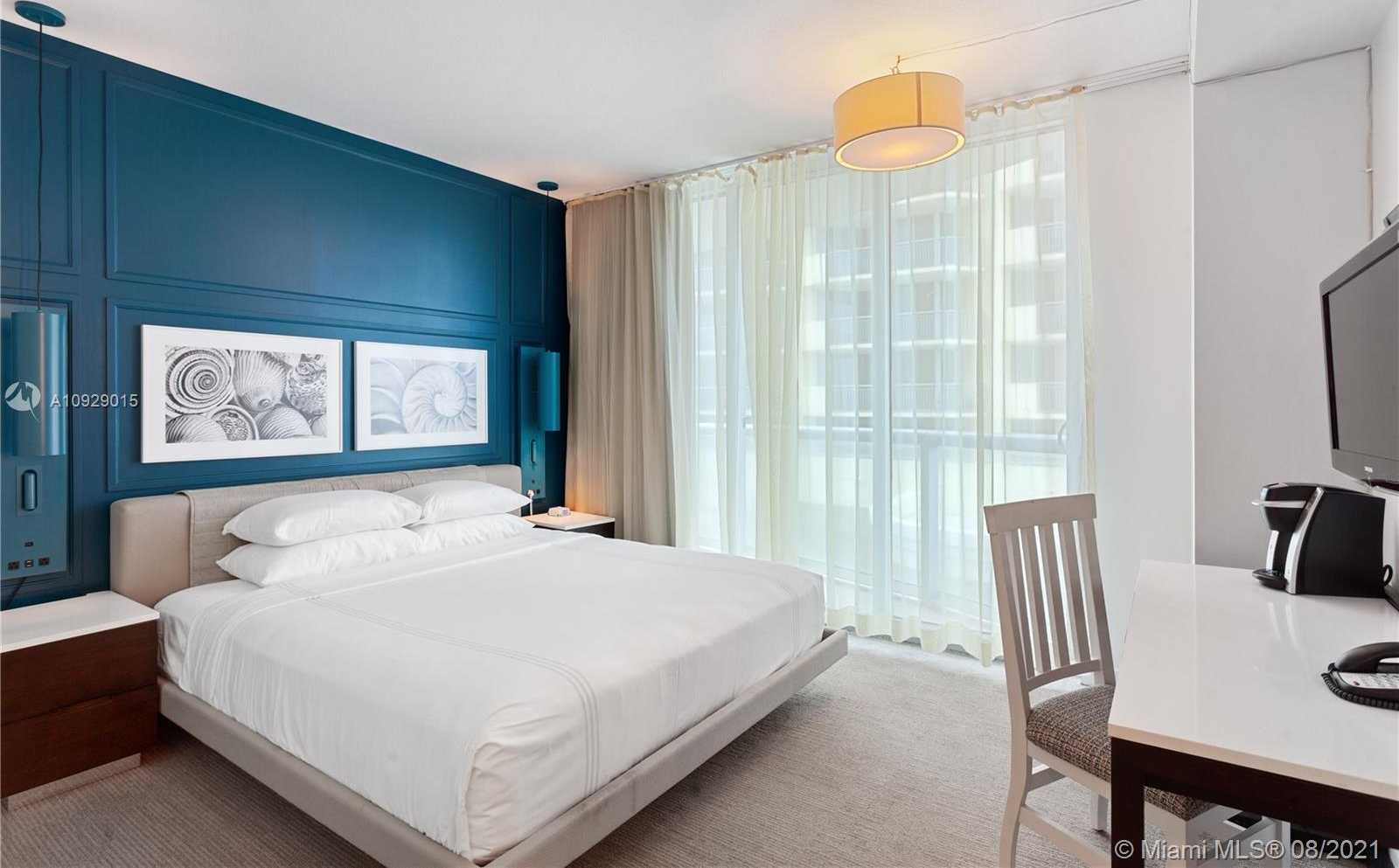 Small Image of 17315 Collins Ave, Sunny Isles Beach, FL 33160, USA Number 10