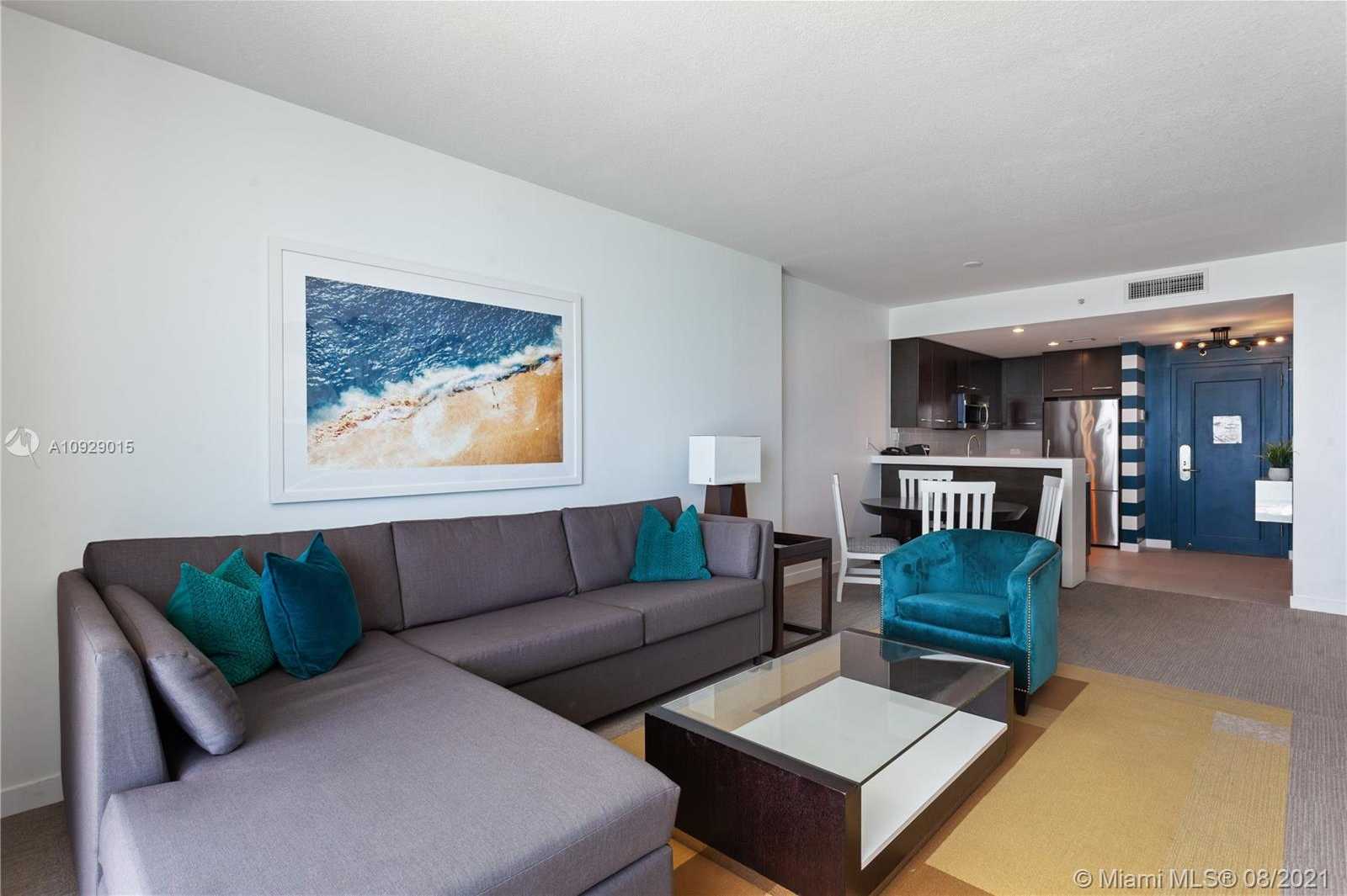 Small Image of 17315 Collins Ave, Sunny Isles Beach, FL 33160, USA Number 3