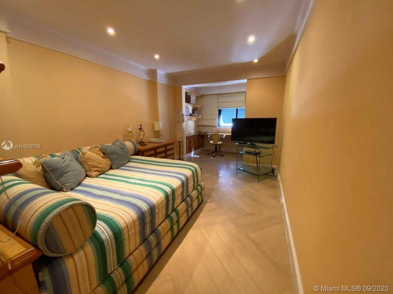 Small Image of 900 AVENIDA DELFIM MOREIRA #PH, Out of City Number 16
