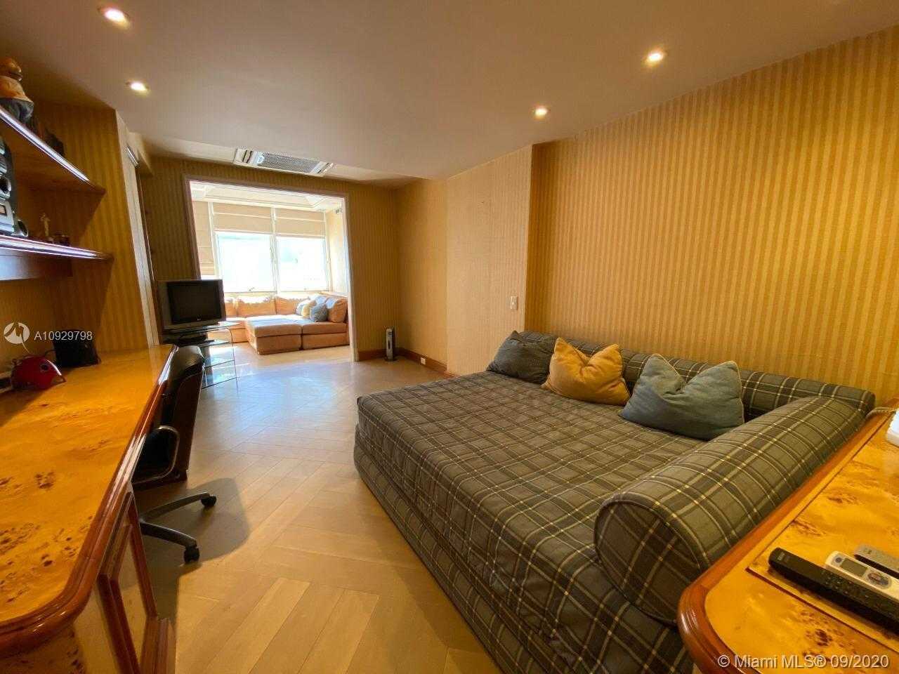 Small Image of 900 AVENIDA DELFIM MOREIRA #PH, Out of City Number 9