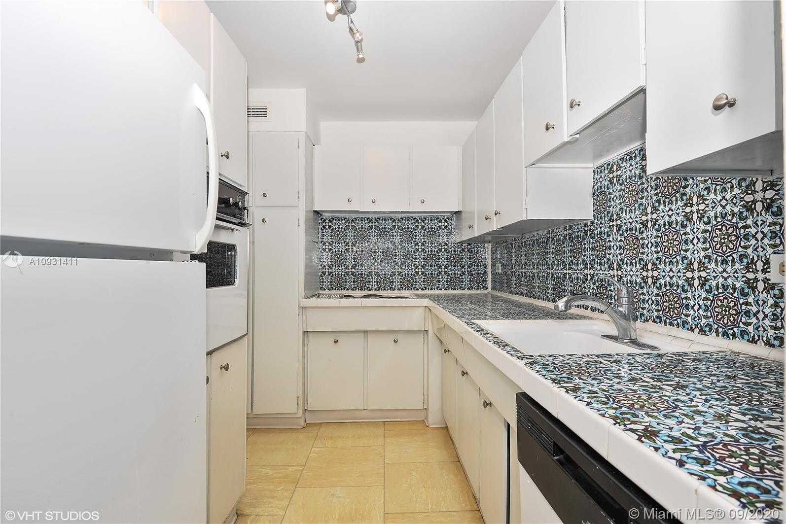 Small Image of 3 ISLAND AVE #9J, Miami Beach Number 5