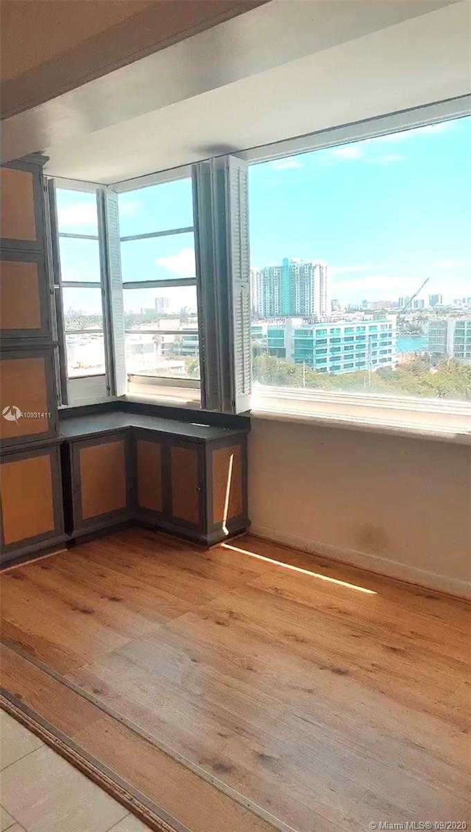 Small Image of 3 ISLAND AVE #9J, Miami Beach Number 9