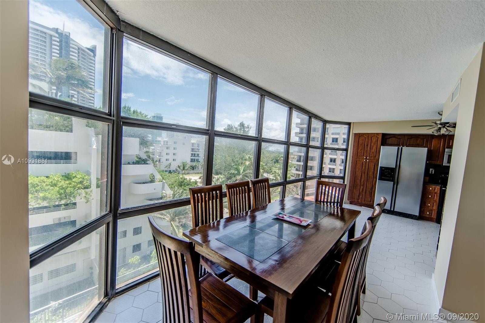 Small Image of 6423 COLLINS AVE #601, Miami Beach Number 19