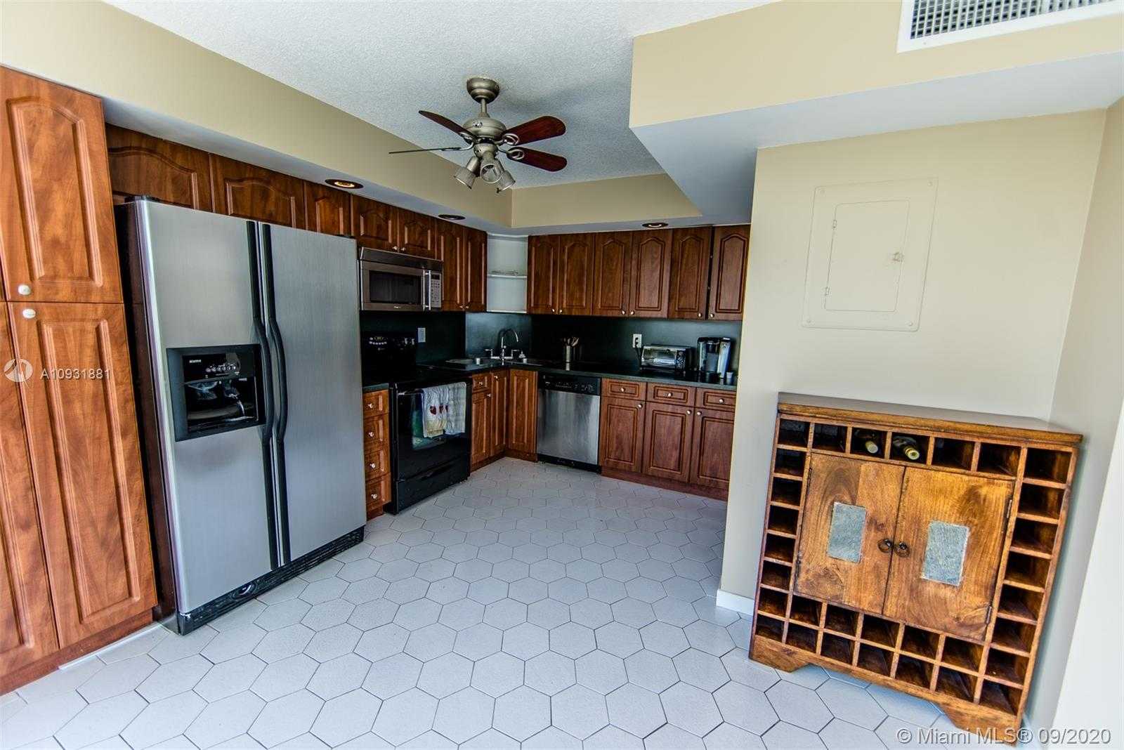 Small Image of 6423 COLLINS AVE #601, Miami Beach Number 22