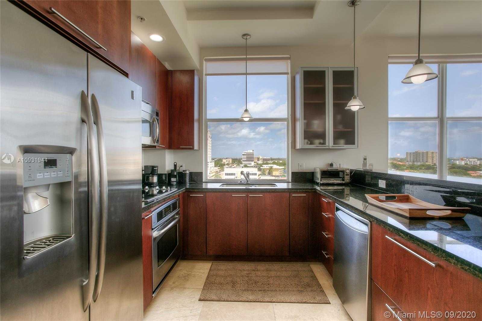 Small Image of 1607 PONCE DE LEON BLVD #8F, Coral Gables Number 4