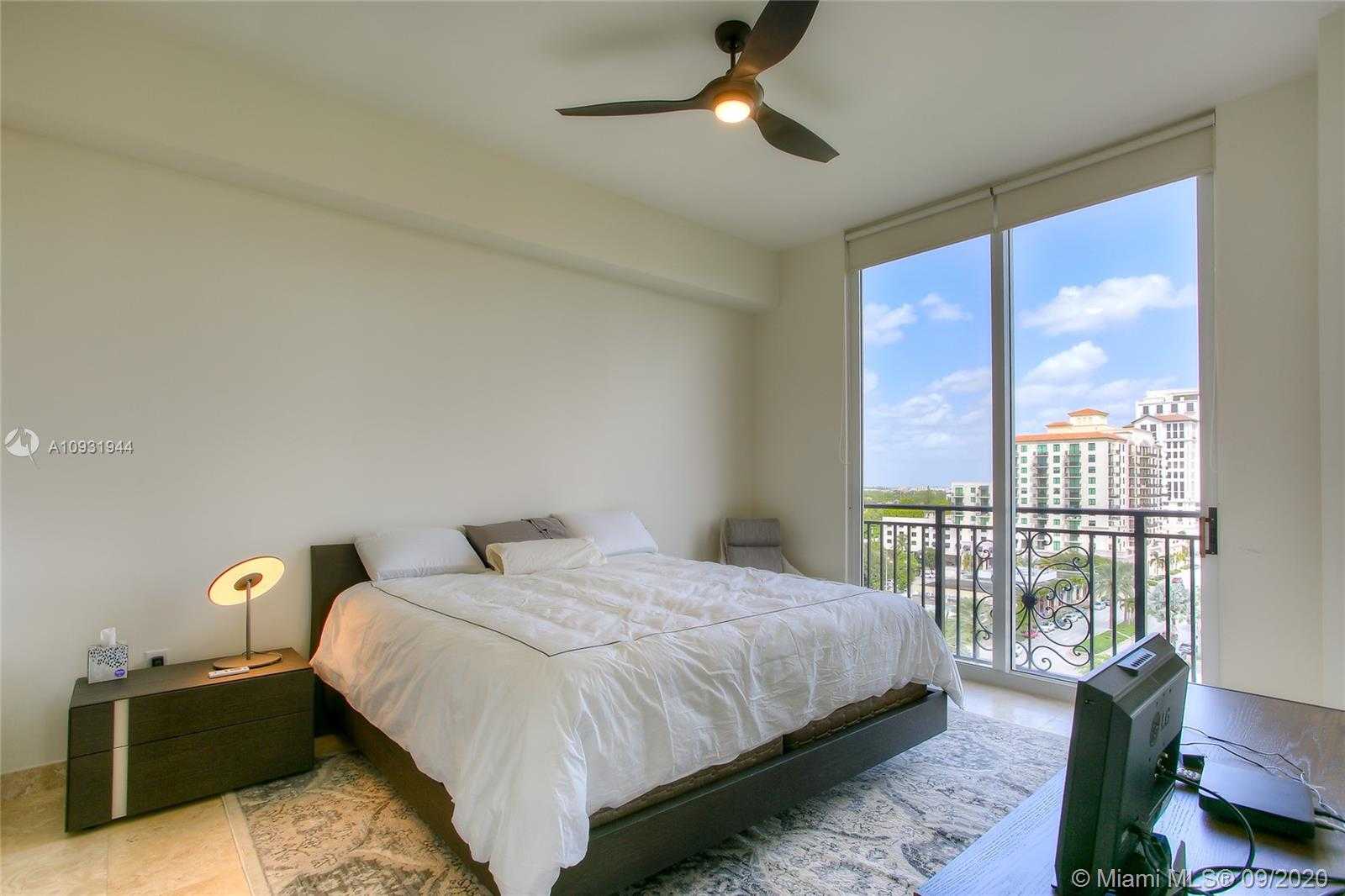 Small Image of 1607 PONCE DE LEON BLVD #8F, Coral Gables Number 7