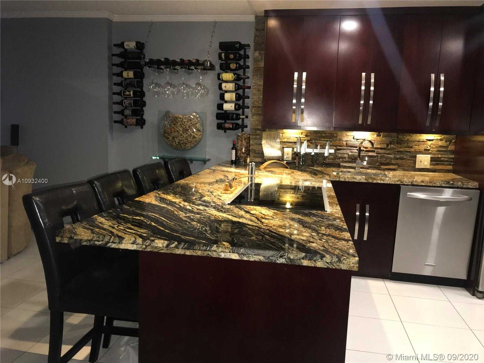 Small Image of 3475 NORTH COUNTRY CLUB DR #314, Aventura Number 3