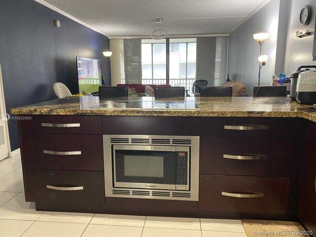 Small Image of 3475 NORTH COUNTRY CLUB DR #314, Aventura Number 5
