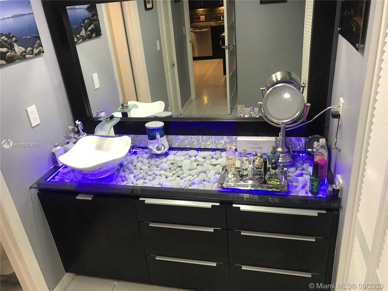 Small Image of 3475 NORTH COUNTRY CLUB DR #314, Aventura Number 6