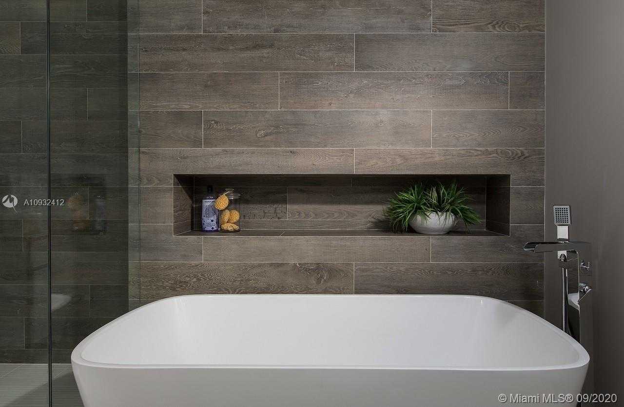Small Image of 10101 COLLINS AVE #19B, Bal Harbour Number 11