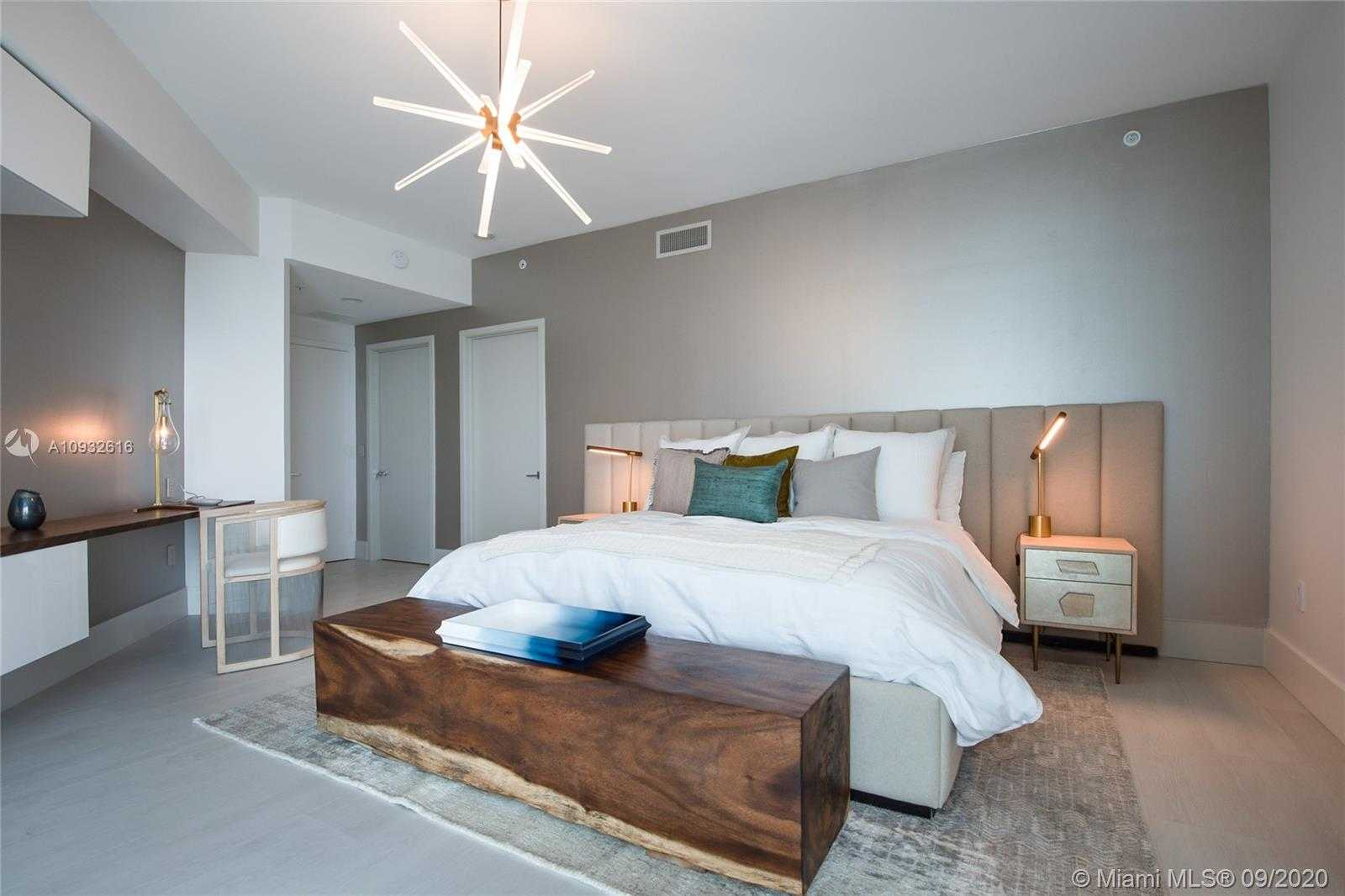 Small Image of 17301 BISCAYNE BLVD #1104, North Miami Beach Number 10