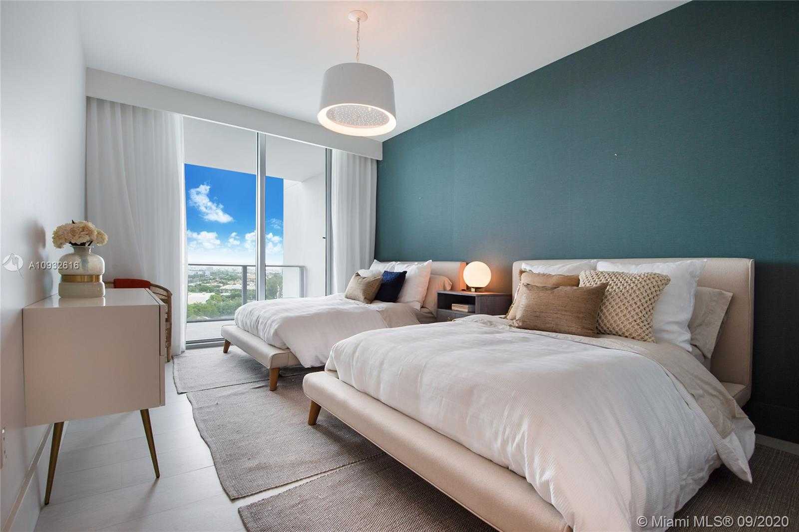 Small Image of 17301 BISCAYNE BLVD #1104, North Miami Beach Number 13